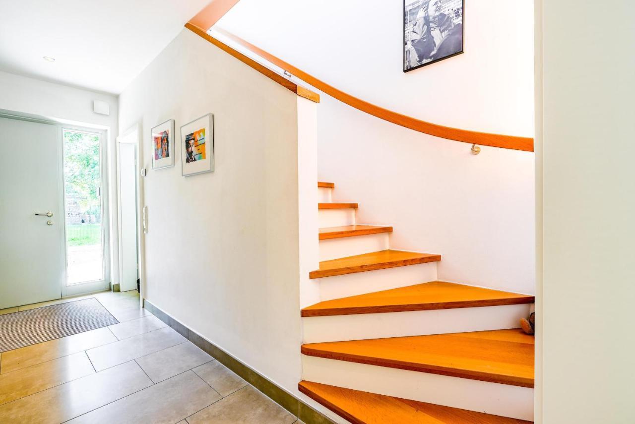Ferienwohnung Schoenes Zimmer Nr 3 In Leer Ortsteil Nuettermoor Nuttermoor Exterior foto